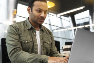 Landing pages sans code : ce qui sépare une page à 2 % d'une page à 10 % de conversion
